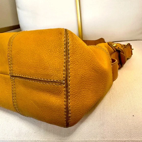 Michael Kors Shoulder Bag - Picture 5 of 12